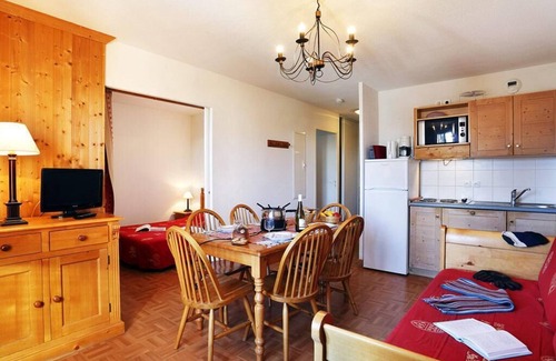 La Toussuire Apartment | Wifi, fitness, swimming pool, parking, ski locker, 30m², La Toussuire