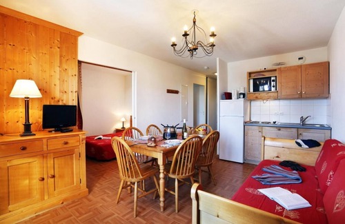 La Toussuire Apartment | Wifi, fitness, swimming pool, parking, ski locker, 30m², La Toussuire