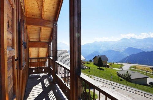 La Toussuire Apartment | Wifi, fitness, swimming pool, parking, ski locker, 30m², La Toussuire