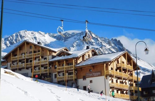 Val-Thorens Apartment | Wifi, ski-in/ski-out & foot of the slopes, fitness, swimming pool, sauna, hammam, balcony, tv