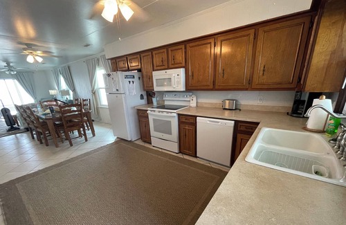 Pawleys Island House | Wiggins Beach House Best of Pawleys Island, SC