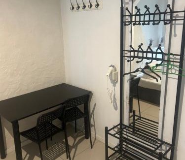 Srodmiescie Południowe Apartment | Wilcza double room small Apartment by best price City Center
