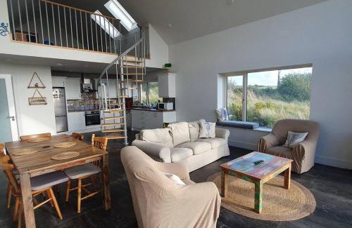 Rathlee House | Wild Atlantic Seaside Cottage