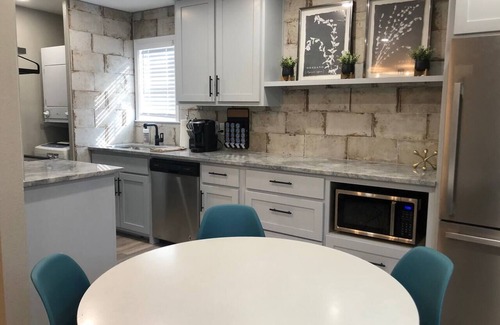 College Station Apartment | Wildflower: Very Near Texas A&M-Comfy King Beds