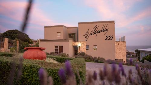 Wavecrest Apartment | WILDPEBBLES