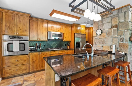 Wildwood Mountain Cabin | Wildwood Mountain Cottage | Covered Deck and Wood Burning Fireplace