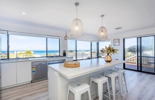 Ledge Point House | Wildwood, ocean views to the horizon