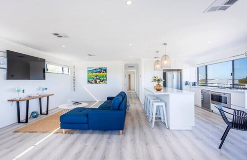 Ledge Point House | Wildwood, ocean views to the horizon