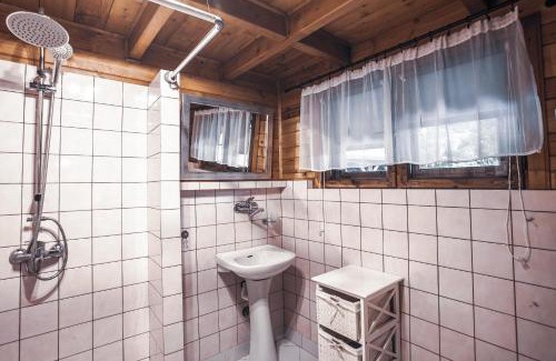 Czernichow Villa | Willa z sauną, balią, salą imprezową - biliard, piłkarzyki