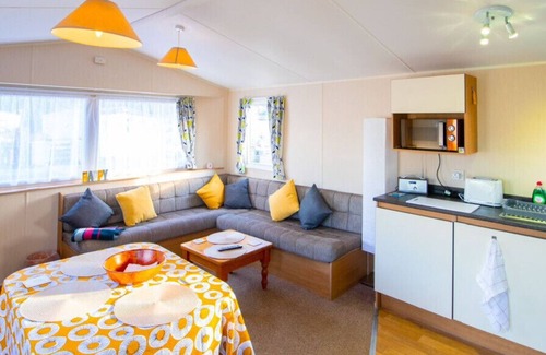 New Romney RV Rental | Willerby Etchingham ND30 3B