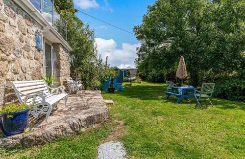 Penzance House | Willow Cottage