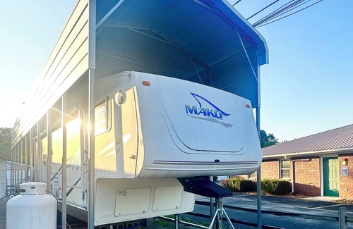 Cookeville House | Willow RV Centrally Located to Restaurants, Shopping, Hospital and Parks.