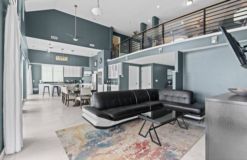 Myrtle Beach Condo | Willow Suite - 8 BR Oceanfront Penthouse Suite with Pool