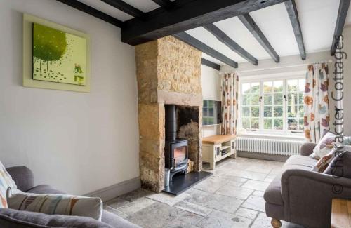 Snowshill Village House | Willow Vale