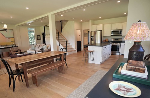 Manchester Center House | Willowfields: A Pristine Retreat for All Seasons, Minutes from Manchester Center