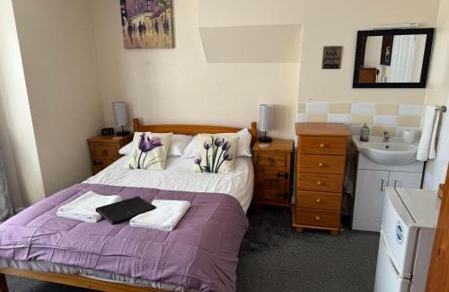 Great Yarmouth House | Willows Guest House