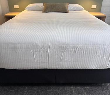 Foster Hotel | Wilsons Promontory Motel