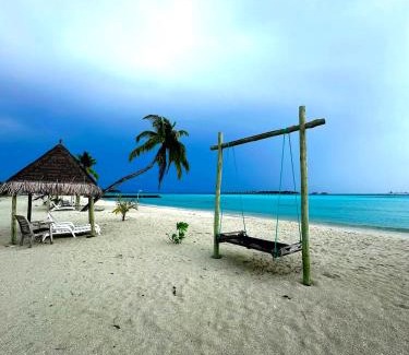 Guraidhoo House | Wind Breeze Sunset View Inn