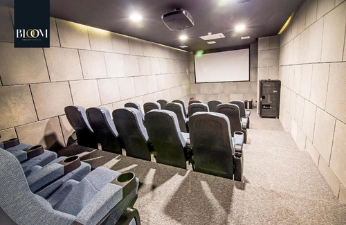 Aidy Grill Apartment | Wind Tower Apartments by Bloom Rentals