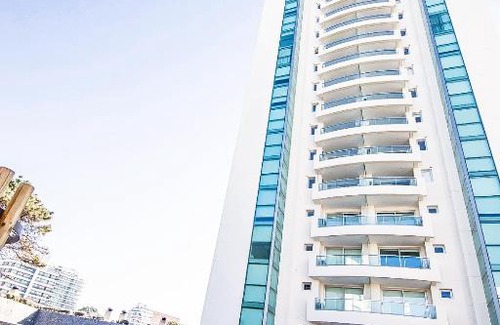 Aidy Grill Apartment | Wind Tower Apartments by Bloom Rentals