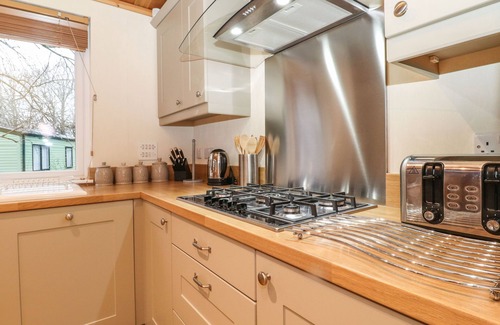 Bowness-on-Windermere Cottage | Windermere View