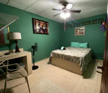 El Valle de Anton Hotel | Windmill Hostal