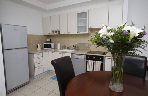 Nachlaot Apartment | Windows of Jerusalem - Stunning Apt in City Center