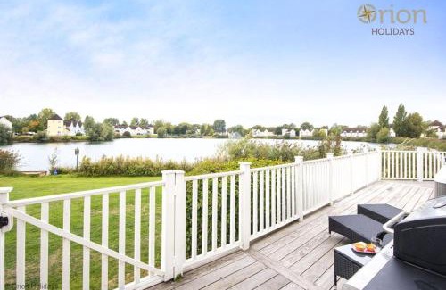 South Cerney House | Windrush Lake 80 & 81, Waterlow Lodge P