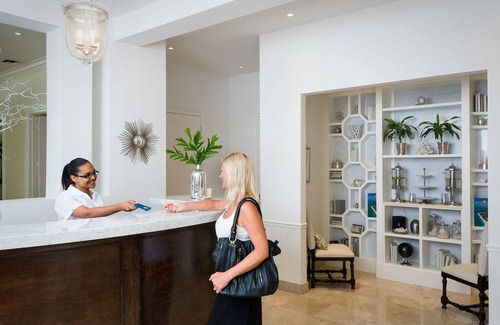 The Bight Hotel | Windsong on the Reef