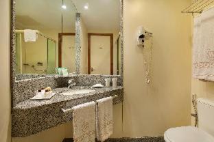 Centro Hotel | Windsor Asturias Hotel