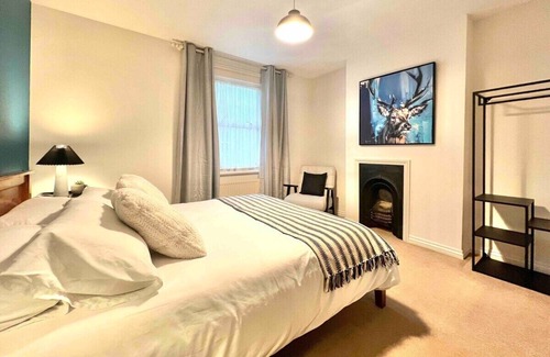 Windsor City Centre Cottage | Windsor Cottage Perfect Location, FREE Parking