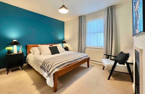 Windsor City Centre Cottage | Windsor Cottage Perfect Location, FREE Parking