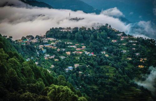 Jaiharikhal Hotel | Windsor Cottages