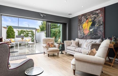 Windsor City Centre House | Windsorian Experience