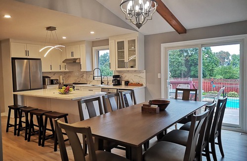 Niagara-on-the-Lake House | Wine Country Home with Pool for Relaxing
