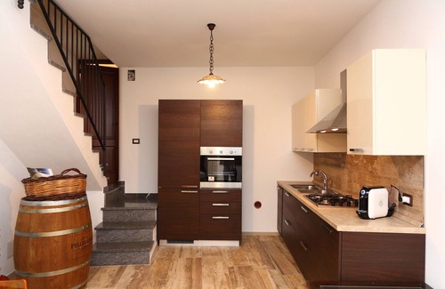 Old Town Apartment | Wine House