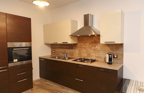 Old Town Apartment | Wine House