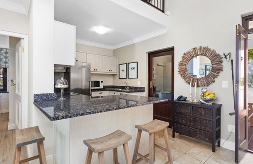 Stellenbosch House | Winelands Golf Lodges 2