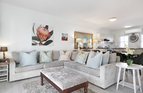 Stellenbosch Villa | Winelands Golf Lodges 22
