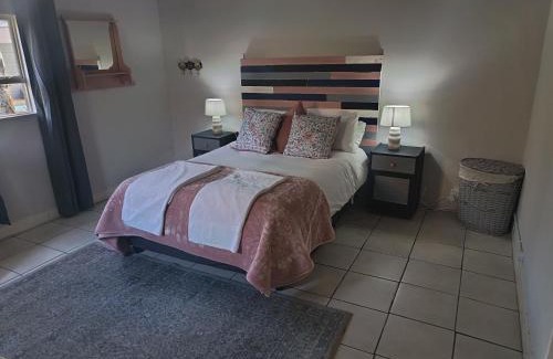 Oudtshoorn Apartment | Winemaker's Rest