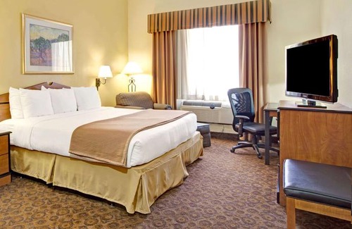Aldine Hotel | Wingate By Wyndham Houston Bush Intercontinental Airport IAH