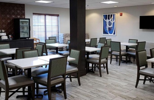 Port Wentworth Hotel | Wingate by Wyndham Port Wentworth Savannah Area