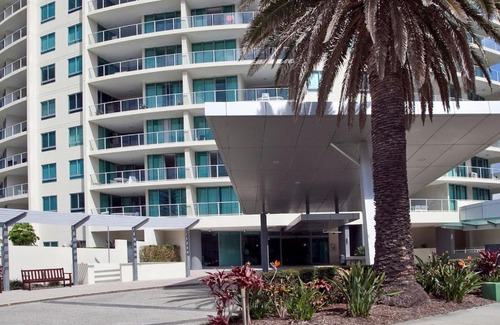 Surfers Paradise Apartment | Wings Penthouses - QStay