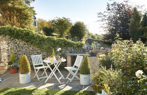 Over Haddon House | Winsmore Cottage