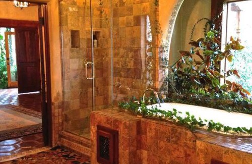 Valdez House | Winsor Castle and Ski Retreat