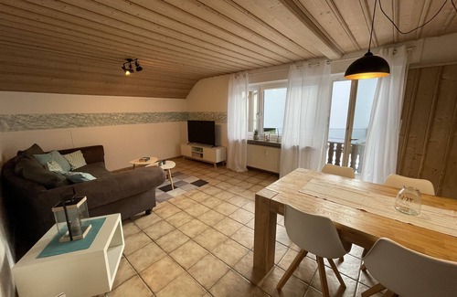 Gottmadingen Apartment | Winter in the Hegau - beautiful, new vacation apartment on the Heilsberg