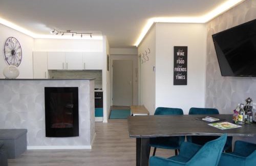 Winterberg Apartment | Winterberg Citylife Pool Sauna 5 Pers near Bikepark Wifi PS4 Netflix