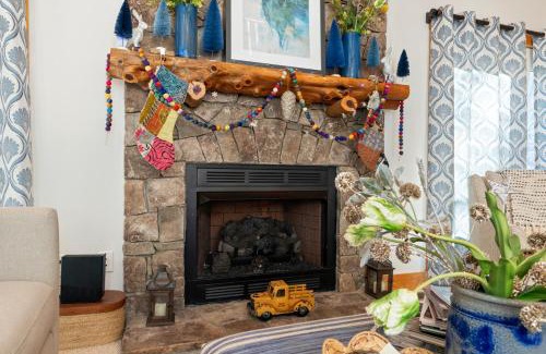 Nellysford House | Wintergreen Springjacuzzifirepitpool Access
