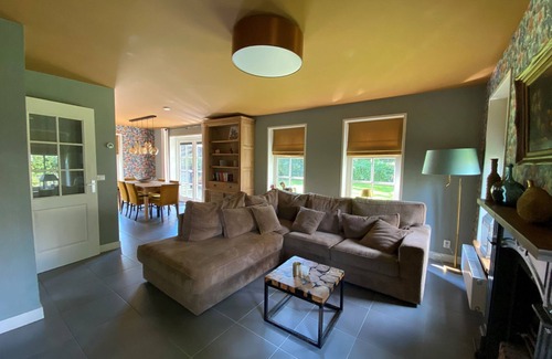 Hippolytushoef House | Wiringherlant by Interhome