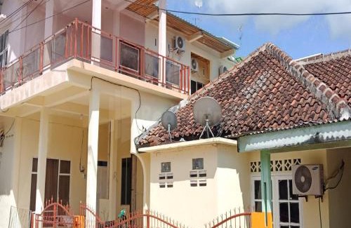 Tanjung Pinang Hotel | Wisma Pinggir Mitra RedDoorz